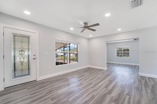 Empty room, Interior, Recessed Lighting, Wood Texture Flooring