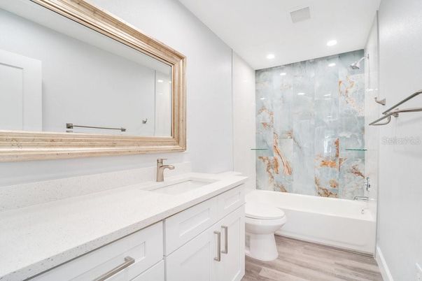 Bathroom, Interior, Recessed Lighting, Wood Texture Flooring