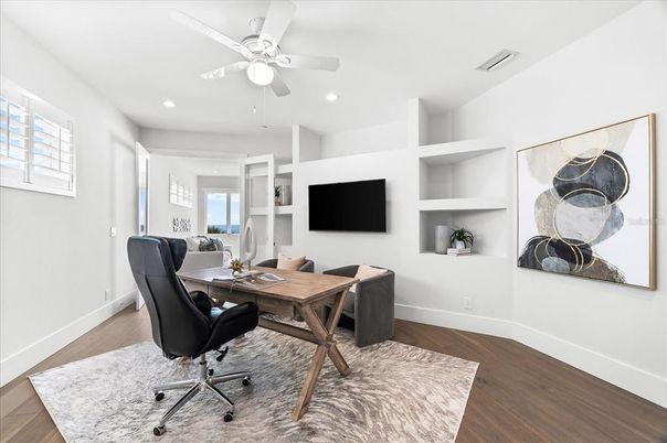 Home Office, Interior, Recessed Lighting, Wood Texture Flooring