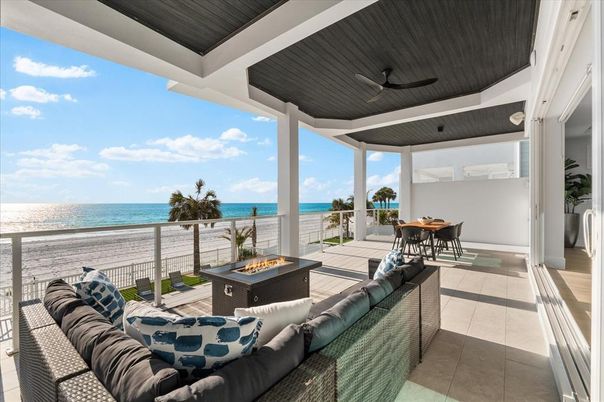 Dining room, Exterior, Living room, Water