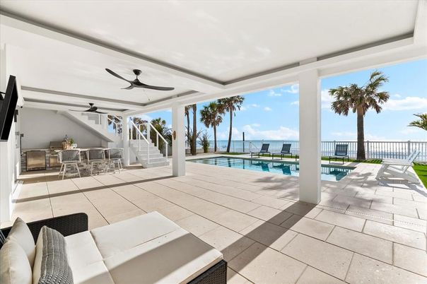 Exterior, Interior, Pool, Water
