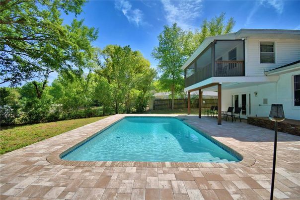Exterior, Pool