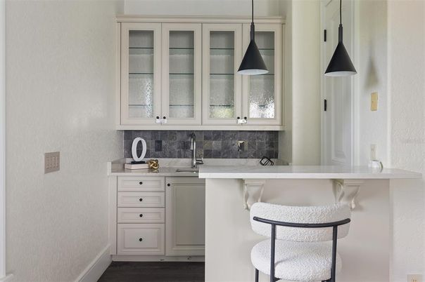 Interior, Kitchen, Pendant Lights, Wood Texture Flooring