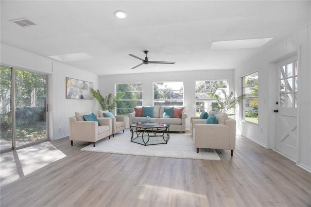 Interior, Living room, Recessed Lighting, Wood Texture Flooring