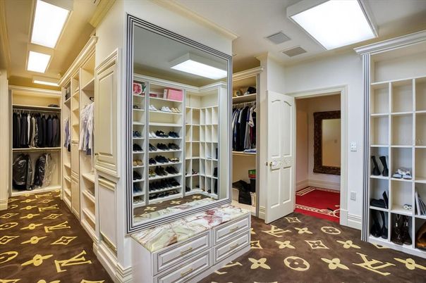 Interior, Walk-in Closets