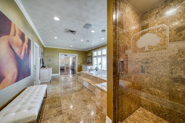Bathroom, Interior, Recessed Lighting