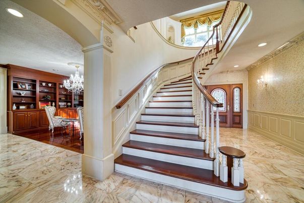 Chandelier, Interior, Marble, Recessed Lighting, Wood Texture Flooring