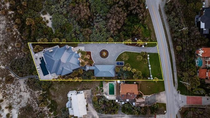 Exterior, Drone