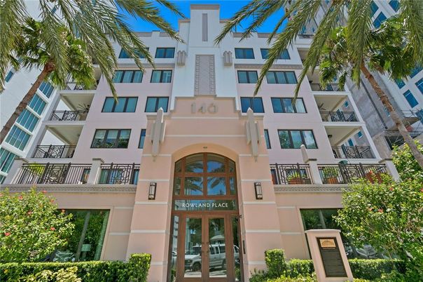 Exterior, Facade, Condo Building