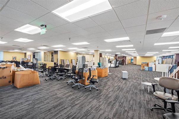 Fitness Equipment, Gym, Interior, Recessed Lighting
