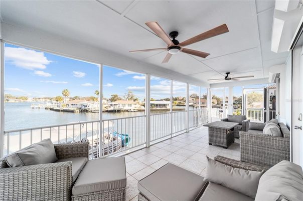 Interior, Living room, Sun Room, Water