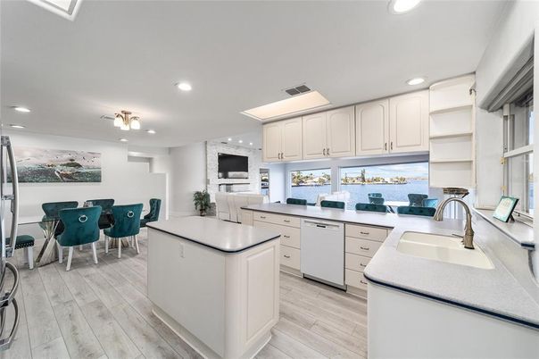 Dining room, Interior, Kitchen, Recessed Lighting, Wood Texture Flooring