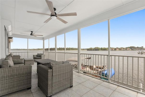 Interior, Living room, Sun Room, Water
