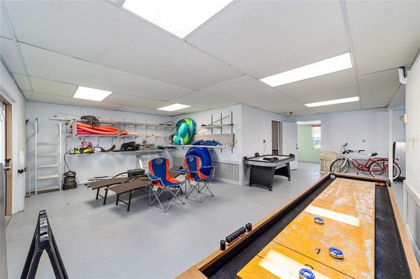 Game Room, Garage, Interior, Recessed Lighting