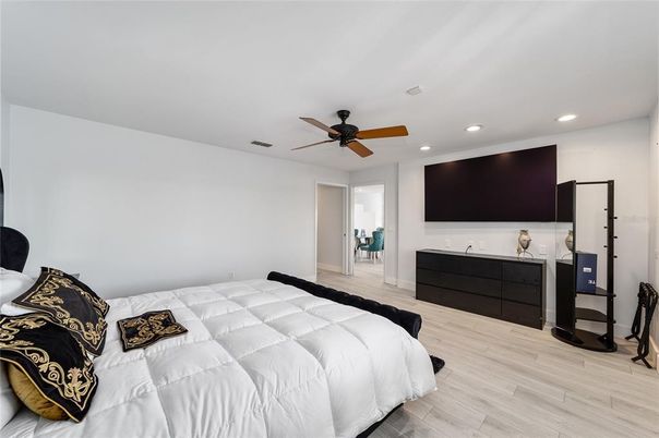 Bedroom, Interior, Recessed Lighting, Wood Texture Flooring