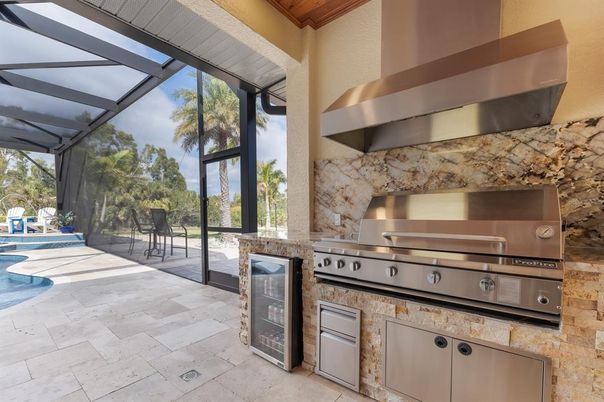 Exterior, Pool, Sun Room
