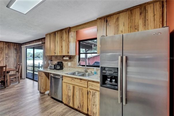 Dining room, Interior, Kitchen, Stainless Steel Appliances, Wood Texture Flooring
