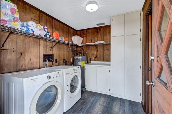 Interior, Washer, Wood Texture Flooring, Wooden Walls