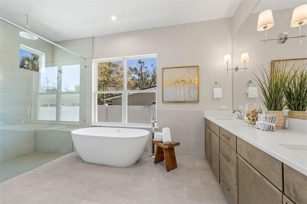 Bathroom, Dual Sink Vanities, Free Standing Baths, Glass Shower, Interior, Recessed Lighting
