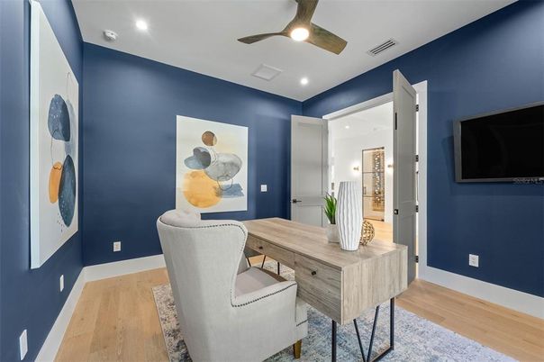 Home Office, Interior, Recessed Lighting, Wood Texture Flooring