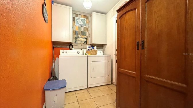 Interior, Washer