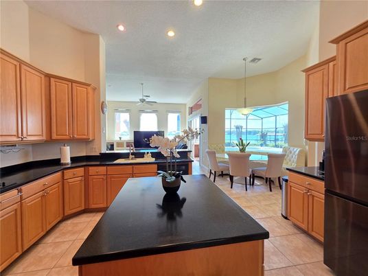 Dining room, Interior, Kitchen, Pendant Lights, Recessed Lighting