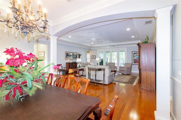 Chandelier, Dining room, Interior, Living room, Recessed Lighting, Wood Texture Flooring