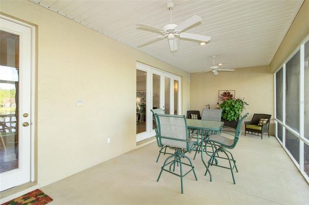 Dining room, Interior