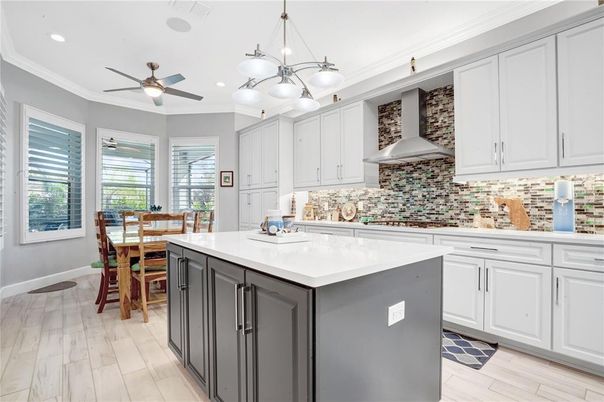 Dining room, Interior, Kitchen, Pendant Lights, Recessed Lighting, Wood Texture Flooring