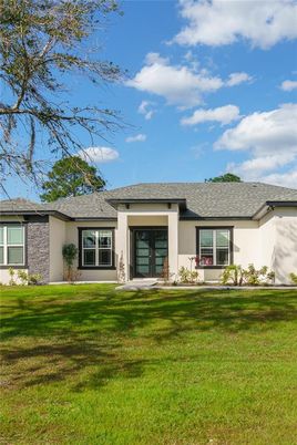 Backyard, Exterior, Facade, Ranch