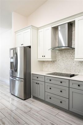 Interior, Kitchen, Washer, Wood Texture Flooring