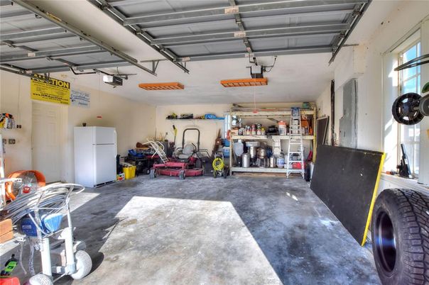 Garage, Interior