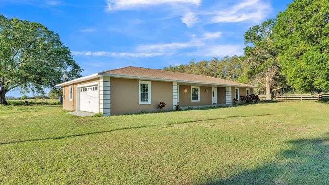 Backyard, Detached Garage, Exterior