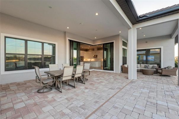 Dining room, Exterior, Glass Ceilings, Interior, Recessed Lighting