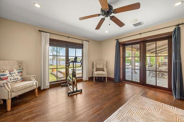 Fitness Equipment, Interior, Recessed Lighting, Wood Texture Flooring