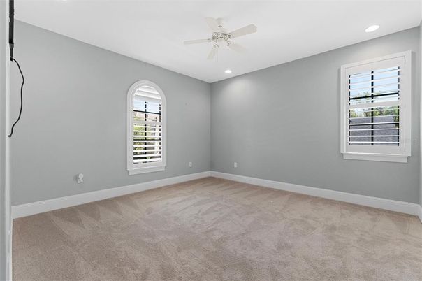 Empty room, Interior, Recessed Lighting
