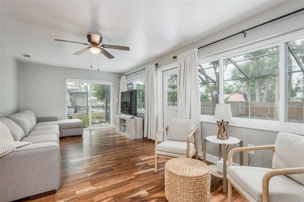 Interior, Living room, Sun Room, Wood Texture Flooring