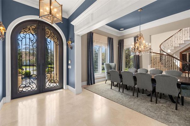 Chandelier, Dining room, Interior, Pendant Lights