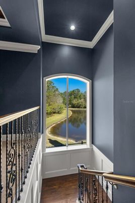 Interior, Recessed Lighting, Water, Wood Texture Flooring