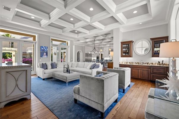 Interior, Kitchen, Living room, Pendant Lights, Recessed Lighting, Wood Texture Flooring