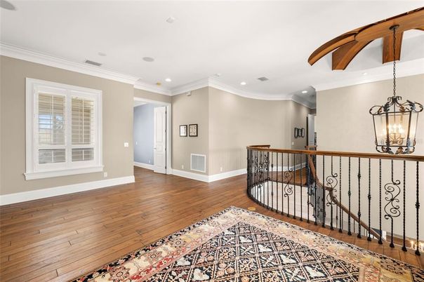 Interior, Pendant Lights, Recessed Lighting, Wood Texture Flooring