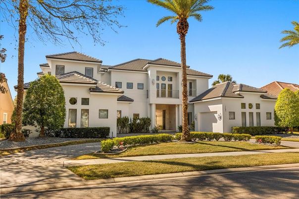 Attached, Exterior, Facade, Mediterranean