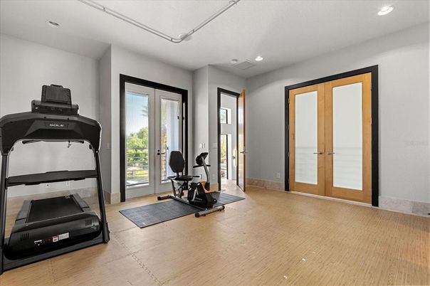 Fitness Equipment, Interior, Recessed Lighting, Wood Texture Flooring
