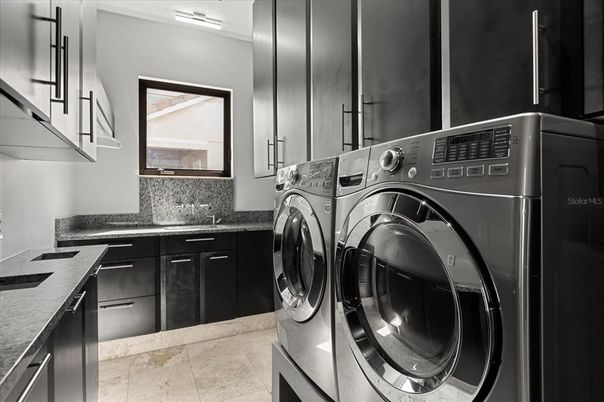 Interior, Washer