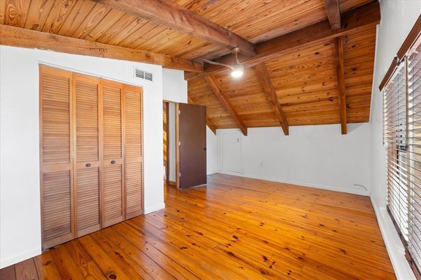 Empty room, Interior, Wooden Beams, Wooden Ceilings, Wood Texture Flooring