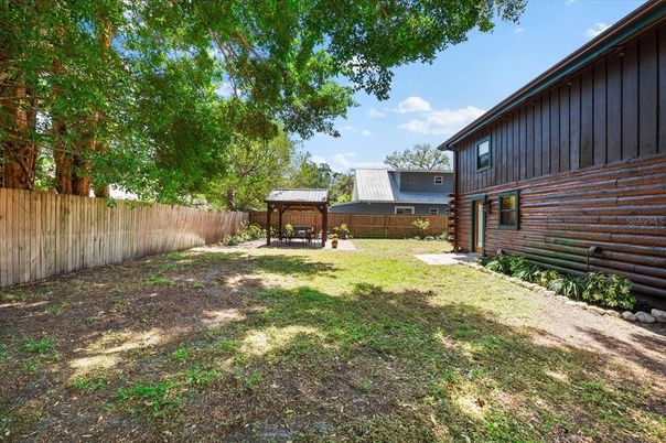Backyard, Exterior