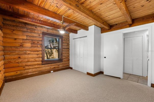 Empty room, Interior, Wooden Beams, Wooden Ceilings, Wooden Walls