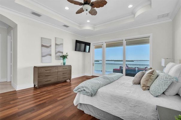 Bedroom, Interior, Recessed Lighting, Water, Wood Texture Flooring