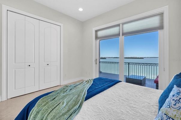 Bedroom, Interior, Recessed Lighting, Water