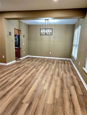 Empty room, Interior, Pendant Lights, Wood Texture Flooring